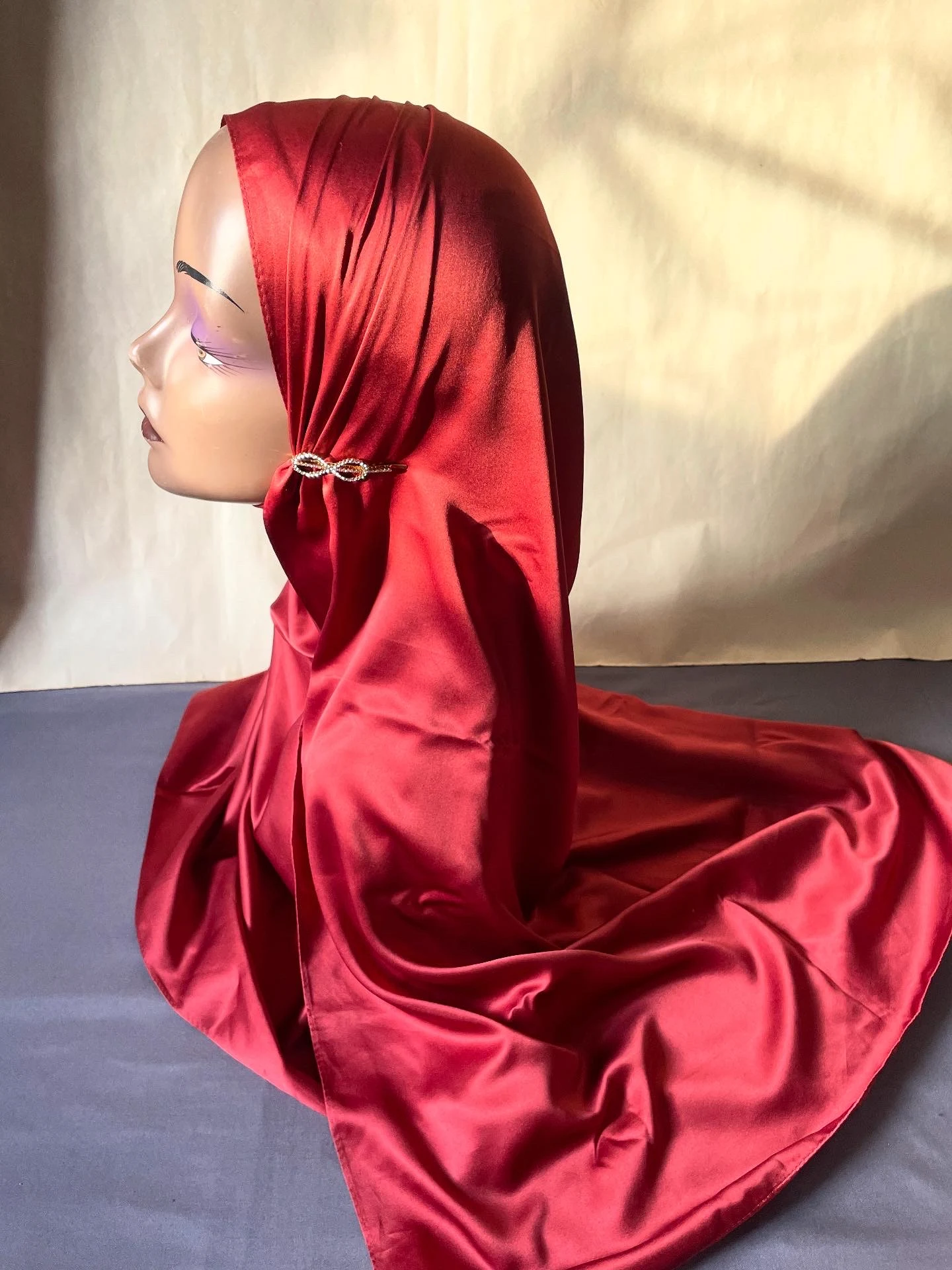 Red veil, reference 5794