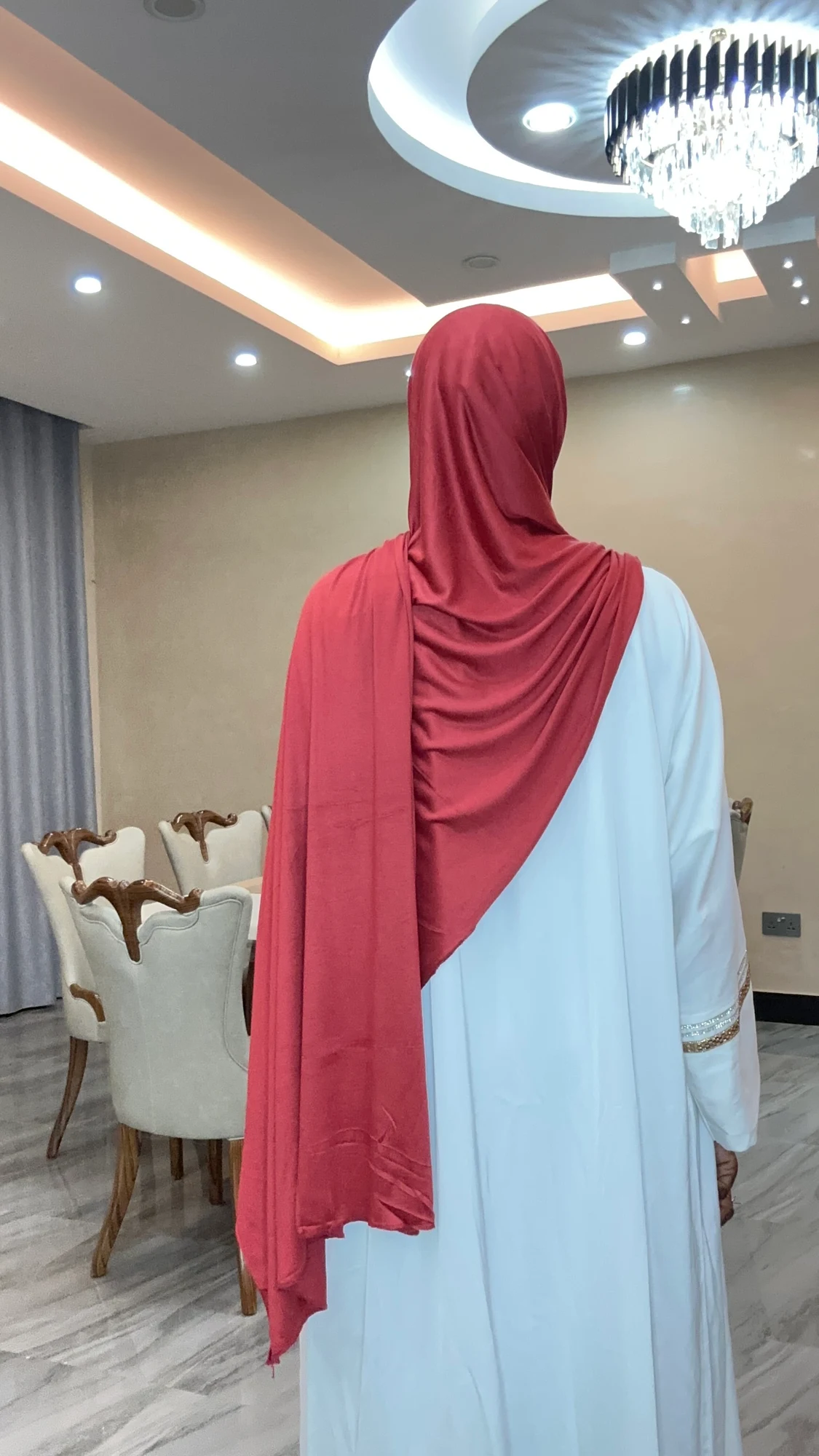Red veil, reference 9884